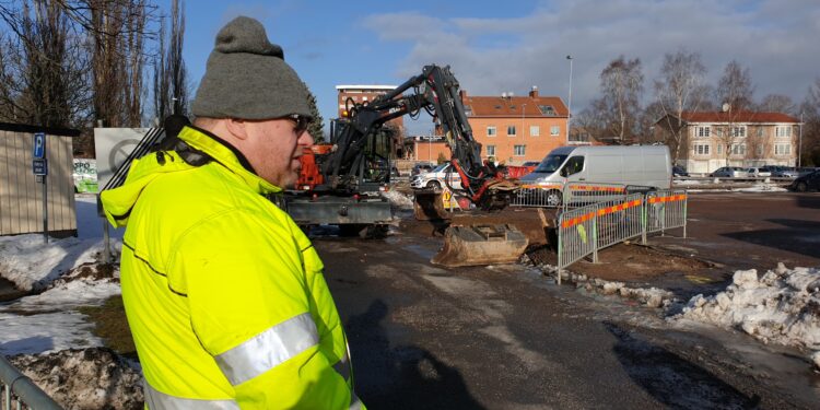 Nicklas Brolin, gruppchef sektor service hos Skövde kommun säger att det inte är helt ovanligt med vattenläckor när tjälen släpper.