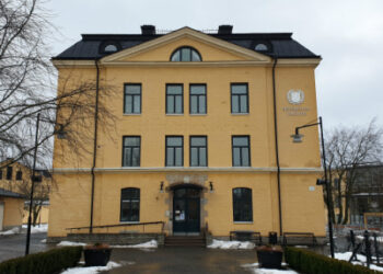 Högskolan har för bra forskare – vill ha 450 nya utbildningsplatser