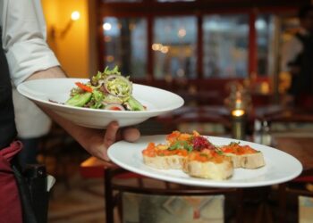 Restaurang, tallrikar - Skövde city news