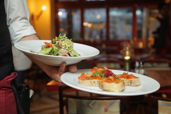 Restaurang, tallrikar - Skövde city news
