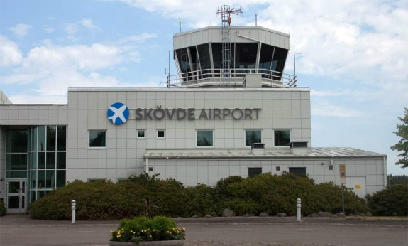 Skövde flygplats, airport