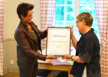 Pris till Rädda barnens läxhjälpsverksamhet i Falköping