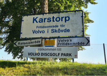 Skylt för discgolfbana i Karstorp, Skövde