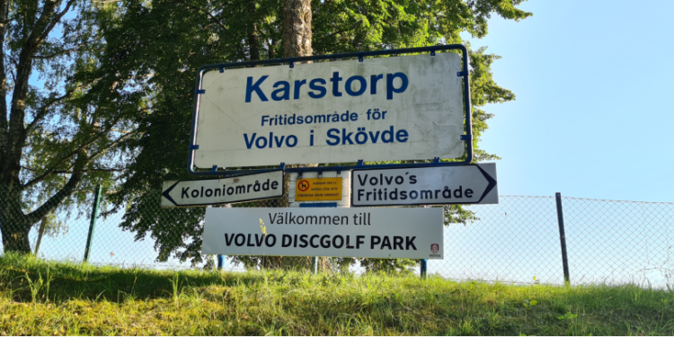 Skylt för discgolfbana i Karstorp, Skövde