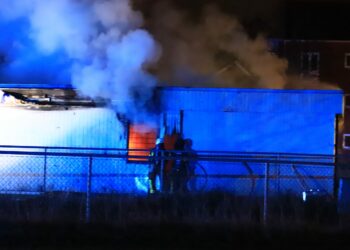 Brand i nedlagd kiosk i Skara