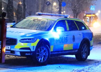 Balkong stod i lågor i Falköping