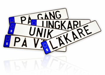Personliga registreringsskyltar fortsätter att öka