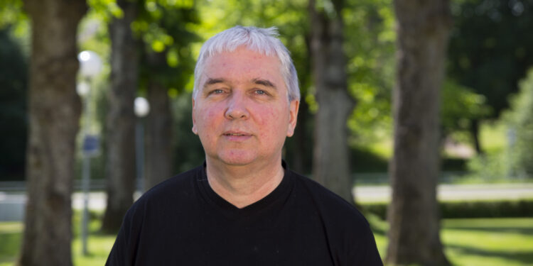Björn Lundell, professor i datavetenskap vid Högskolan i Skövde