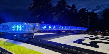 Tända polissirener under natten
