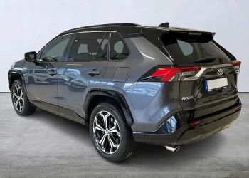 En Toyota RAV4 som anmälts stulen från Falköping